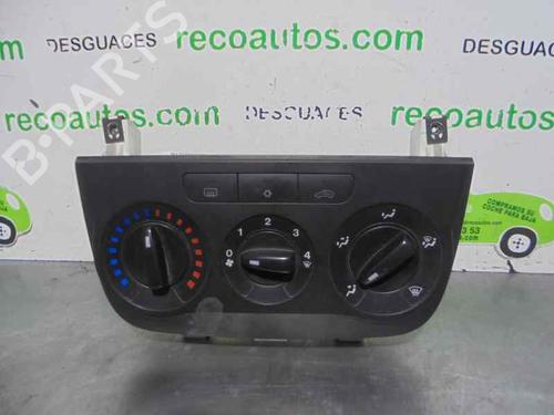 Used Climate control FIAT GRANDE PUNTO (199_) 1.3 D Multijet (199.AXD11, 199.AXD1A, 199.AXD1B,... (90 hp) 5035547