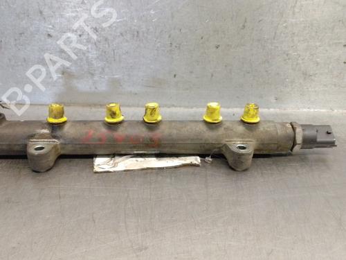 Used Injection rail Injection rail 34694017 34694017