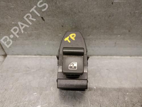 Used Right rear window switch Right rear window switch ALFA ROMEO 159 (939_) 2.4 JTDM (939AXD12, 939AXD1B) (200 hp) 34715738 34715738