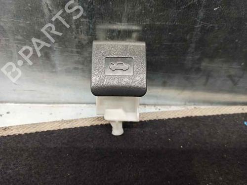 Used Hood lock TOYOTA PRIUS Liftback (_W2_) 1.5 Hybrid (NHW20_, NHW20R) (112 hp) 8791463