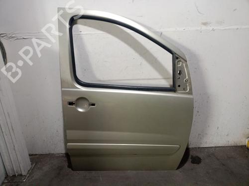Used Right front door Right front door 39097231 39097231