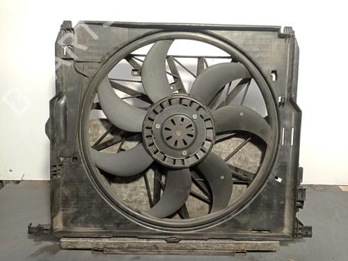 Used Radiator fan BMW 5 Touring (F11) 520 d (184 hp) 25381319
