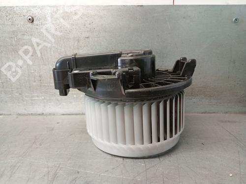 Used Heater blower motor TOYOTA YARIS (_P13_) 1.5 Hybrid (NHP130_, NHP130) (101 hp) 26918906