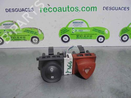 Used Warning switch RENAULT MEGANE II (BM0/1_, CM0/1_) 1.5 dCi (BM02, BM13, BM2A, CM02, CM13) (101 hp) 3471493
