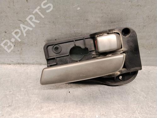 front-right-interior-door-handle-kia-carens-iii-mpv-un-2006-2007-2008-2009-2010-2011-2012-2013-36115021 main image