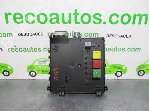 Zekeringkast OPEL SIGNUM Hatchback (Z03) 2.2 DTI (F48) (125 hp) 2513789