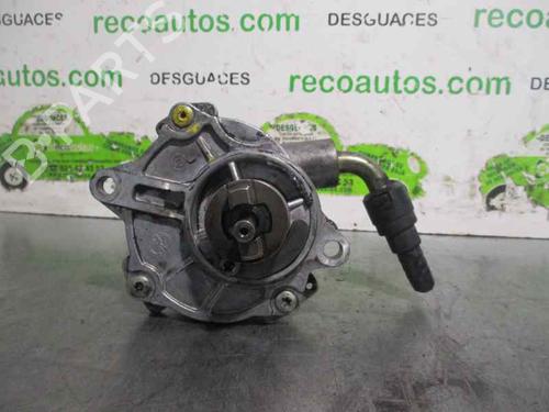 Used Vacuum pump MERCEDES-BENZ VITO Van (W638) [1997-2003]  2103494
