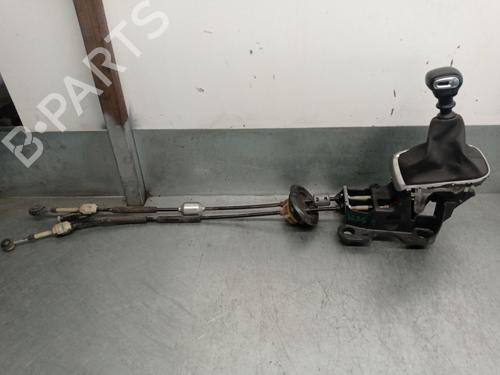 Used Gear lever CITROËN C4 CACTUS 1.5 BlueHDi 100 (102 hp) 26605835