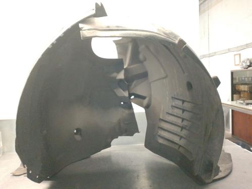 wheel-arch-mercedes-benz-e-class-w212-2009-2010-2011-2012-2013-2014-2015-2016-34349277 main image
