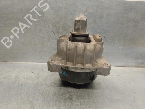 Used Engine mount Engine mount 13258372 13258372