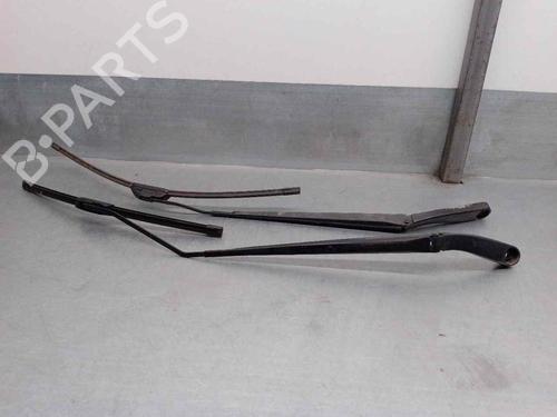 Used Front windshield wiper arm CHRYSLER GRAND VOYAGER V (RT) 2.8 CRDi (163 hp) 15382177