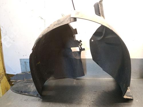 Wheel arch PEUGEOT 406 (8B) 2.0 HDI 110 9638831880 | 7119P4