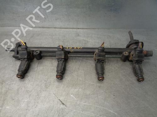 Used Injection rail Injection rail 10164557 10164557
