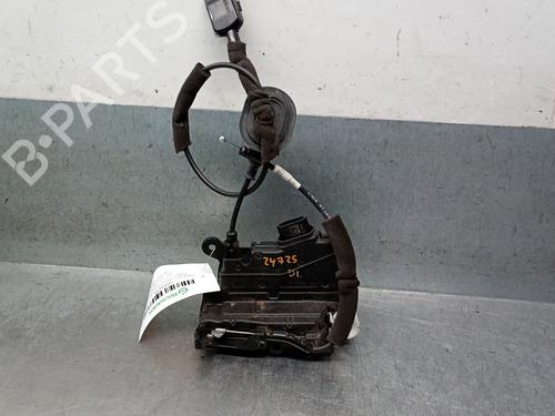 front-left-lock-renault-clio-iv-grandtour-kh_-2012-2013-2014-2015-2016-2017-2018-2019-2020-2021-32694914 main image