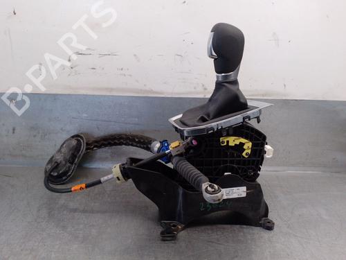 Used Gear lever RENAULT CLIO V (B7_) 1.6 E-TECH 140 (B7MU) (140 hp) 29352134