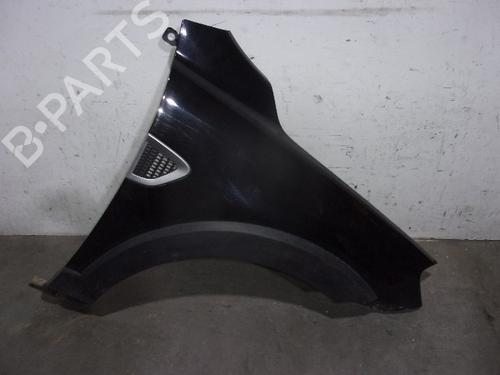 Used Right front fenders CHEVROLET CAPTIVA (C100, C140) 2.0 D 4WD (150 hp) 18056202