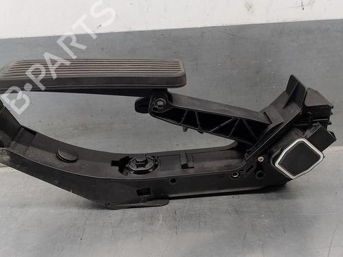 Used Pedal MERCEDES-BENZ S-CLASS (W220, V220) S 500 4-matic (220.084, 220.184) (306 hp) 18309744