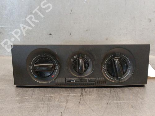 Commande Chauffage SKODA FABIA I Combi (6Y5) 1.9 TDI (100 hp) 32860188
