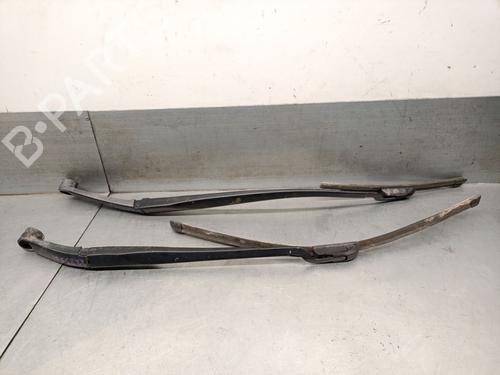 Used Front windshield wiper arm KIA CEE'D Sportswagon (JD) 1.0 T-GDI (120 hp) 26495009