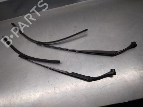 Used Front windshield wiper arm CITROËN C5 III (RD_) 2.0 HDi 140 (RDRHF8, RDRHFA, RDRHA8, RDRHAJ) (140 hp) 13901899
