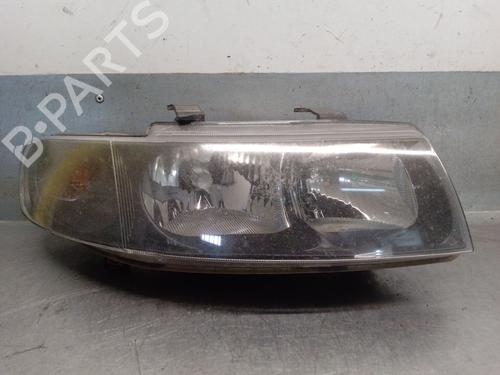 Optica direita SEAT LEON (1M1) 1.6 16 V (105 hp) 31147823