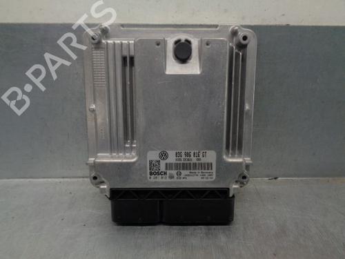 Used Engine control unit (ECU) SKODA SUPERB I (3U4) 2.0 TDI (140 hp) 13489213