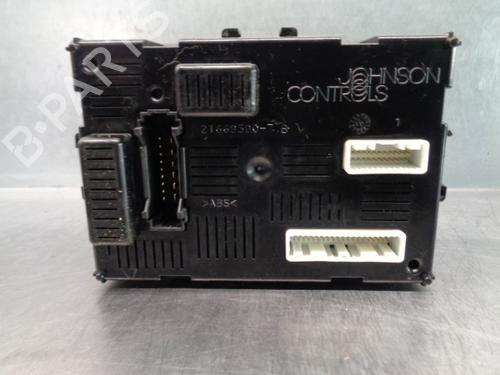 Used Fuse box NISSAN MICRA III (K12) 1.4 16V (88 hp) 12261021