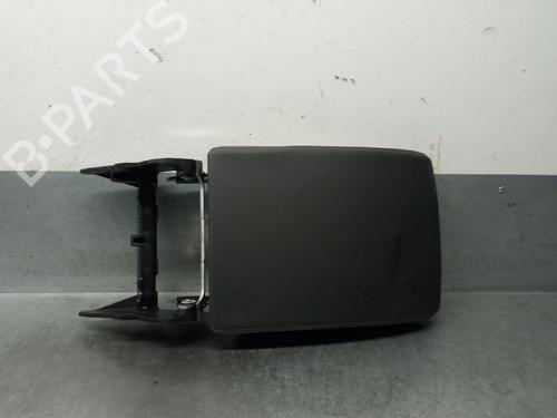 Used Armrest / Center console VW TOUAREG (CR7, RC8) 3.0 TSI 4motion (340 hp) 30104836
