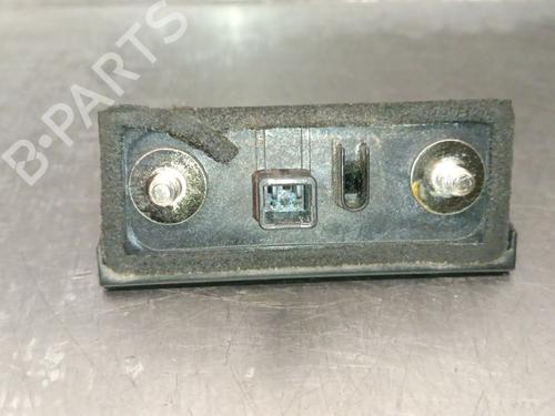Tailgate handle HONDA HR-V (RU) 1.6 i-DTEC (RU8) | BP36785124C132 - Image 2