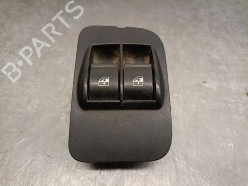 Used Left front window switch Left front window switch FIAT QUBO (225_) 1.3 D Multijet (225AXE1A, 225CXE1A, 225AXH1A, 225AXL1A,... (95 hp) 25235209 25235209