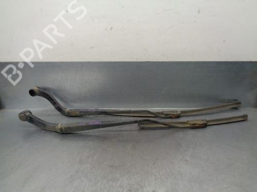 Used Front windshield wiper arm FORD RANGER (TKE) 2.2 TDCi (160 hp) 13487889