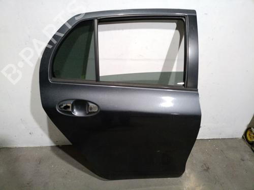 Dør højre bagtil TOYOTA YARIS (_P9_) 1.4 D-4D (NLP90_, NLP90R) (90 hp) 28048613