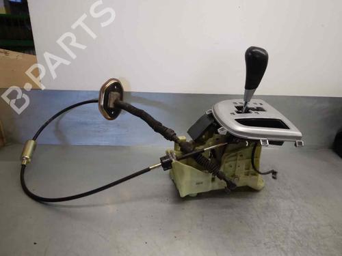 Used Gear lever HYUNDAI SANTA FÉ II (CM) [2005-2015]  12189651