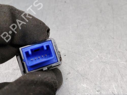 Warning switch TOYOTA AURIS (_E18_) 1.8 Hybrid (ZWE186_, ZWE186R) | BP37232787I22 - Image 3