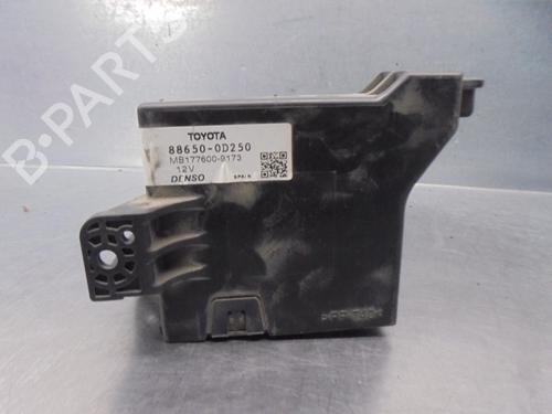 Elektronisk modul TOYOTA YARIS (_P9_) 1.0 VVT-i (KSP90_, KSP90R) (69 hp) 15685139