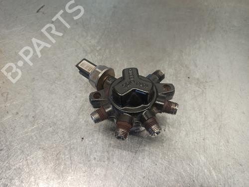 Used Injection rail NISSAN MICRA III (K12) 1.5 dCi (65 hp) 17985496