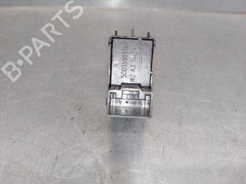 Right rear window switch VW TOUAREG (CR7, RC8) 3.0 TSI 4motion | BP30122074I28