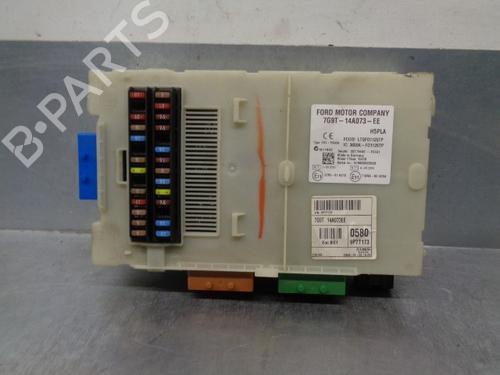 Used Fuse box FORD MONDEO IV (BA7) 2.0 TDCi (140 hp) 17642855