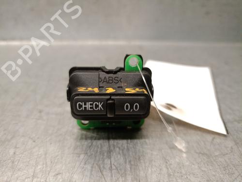 switch-audi-a8-d3-4e2-4e8-2002-2003-2004-2005-2006-2007-2008-2009-2010-32205523 main image