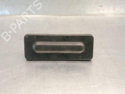 Used Tailgate handle CITROËN C4 III (BA_, BB_, BC_) 1.2 PureTech 130 (BAHNSA, BAHNSB) (130 hp) 27460629