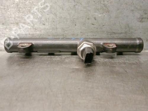 Injection rail CITROËN C4 Picasso I MPV (UD_) | BP31013503M98