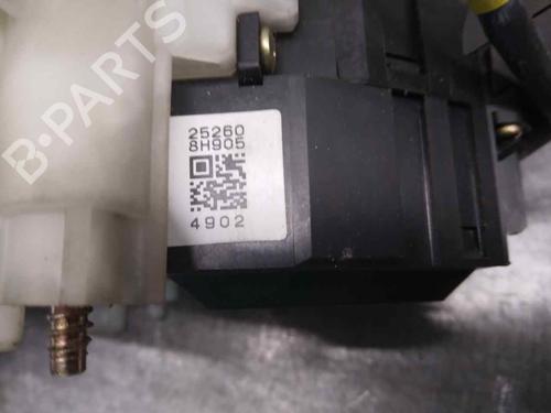 Headlight switch NISSAN X-TRAIL I (T30) 2.2 dCi 4x4 | BP10555963I24 