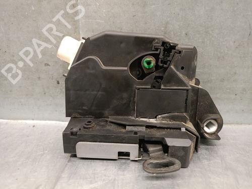 Venstre fortil lås Venstre fortil lås LAND ROVER FREELANDER I Soft Top (L314) 2.0 TD4 4x4 (112 hp) 39613585 39613585