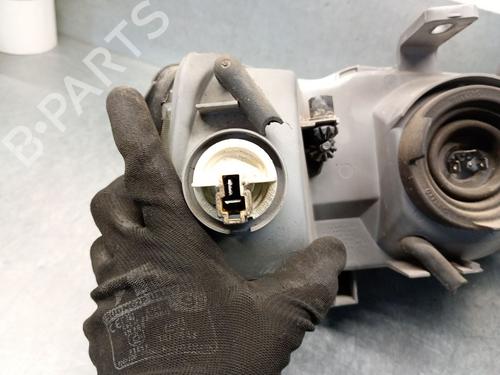 Left headlight HONDA CIVIC VI Aerodeck (MB, MC) 1.5 16V (MB9) | BP26653682C28 