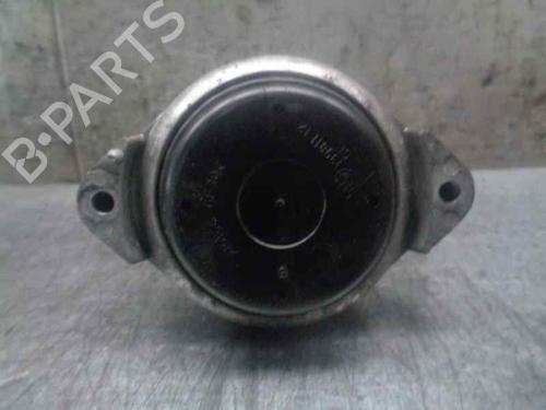 Used Engine mount BMW 3 Touring (E91) 320 d (177 hp) 8763152