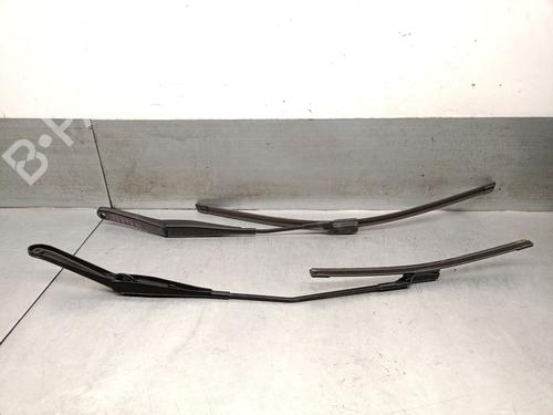 Used Front windshield wiper arm FORD FIESTA VI (CB1, CCN) 1.6 TDCi (90 hp) 26215742