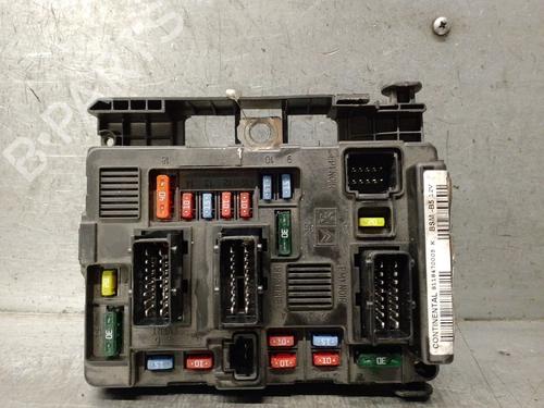 Used Fuse box Fuse box CITROËN C5 I (DC_) 2.0 HDi (DCRHZB, DCRHZE) (109 hp) 33951583 33951583