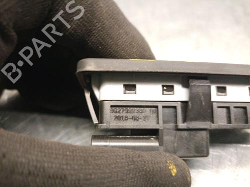 Tailgate handle CITROËN C3 / C3 ORIGIN III (SX) 1.2 VTi 82 | BP21582673C132 