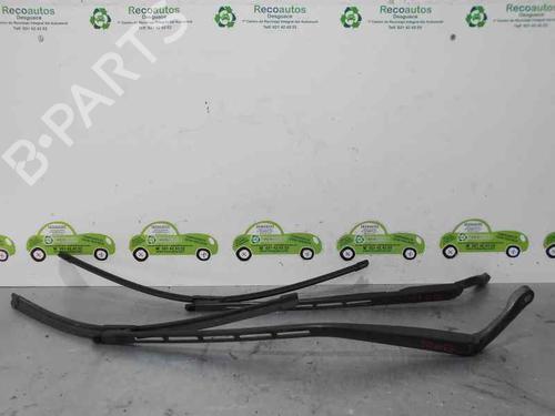 Used Front windshield wiper arm CITROËN C4 Coupe (LA_) 1.6 HDi (90 hp) 3470515