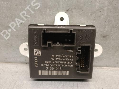 Commande Confort VOLVO V40 Hatchback (525) D3 (150 hp) 31159111